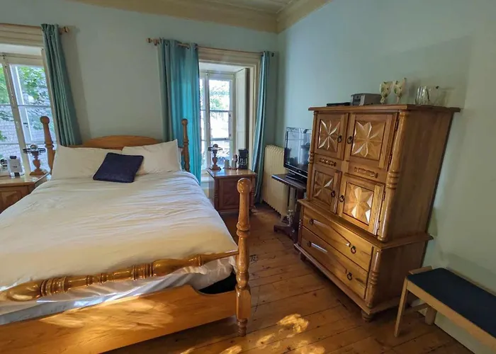 La Maison Rousseau